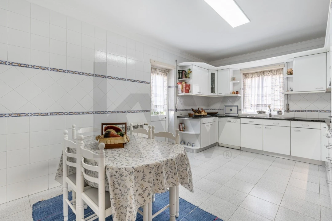 Moradia T4 para Venda em Vila Praia de Ancora Foto 13