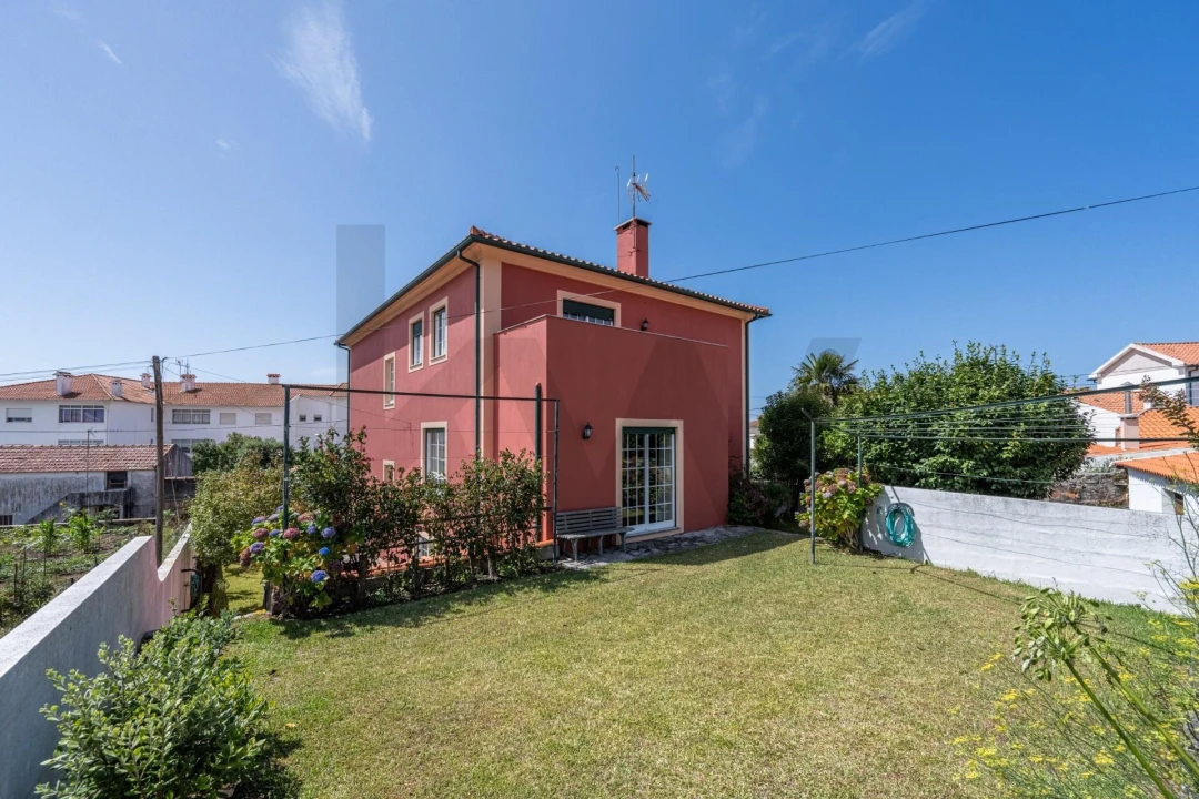 Moradia T4 para Venda em Vila Praia de Ancora Foto 47