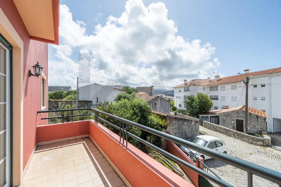 Moradia T4 para Venda em Vila Praia de Ancora Foto 21