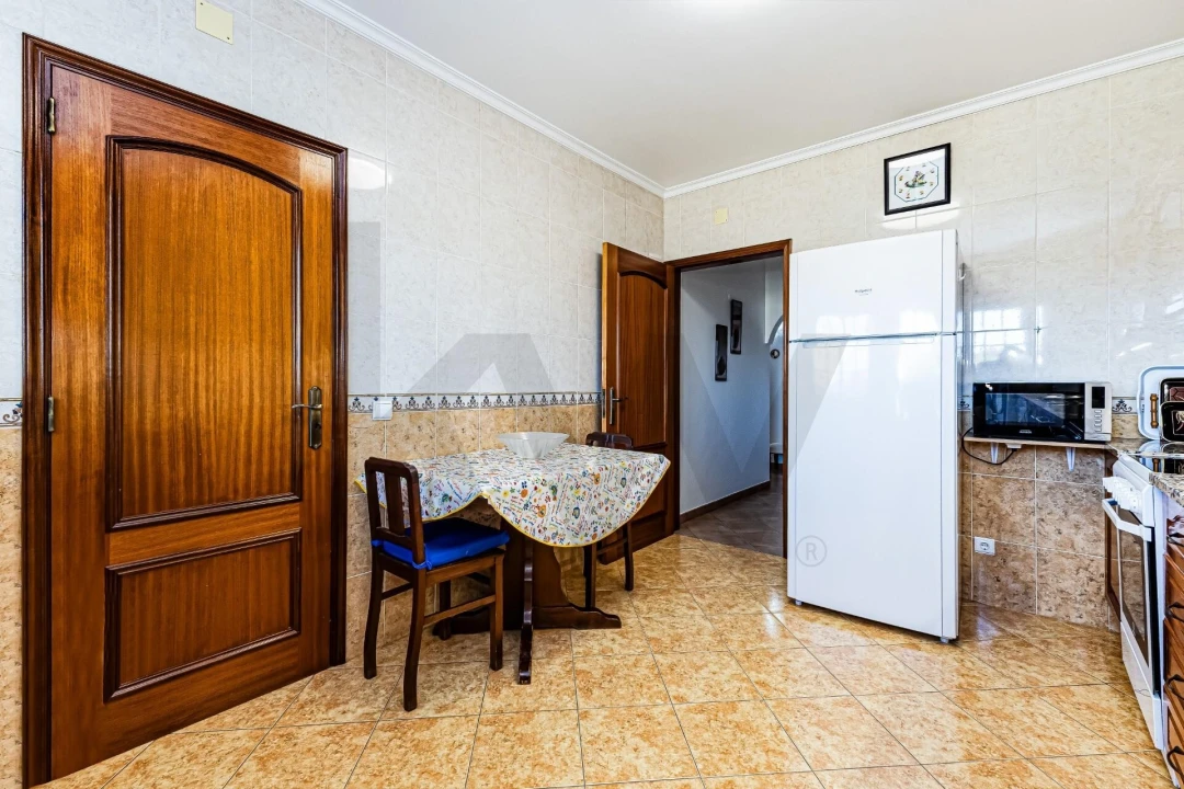 Apartamento T3 para Venda em Alcantarilha e Pêra Foto 13