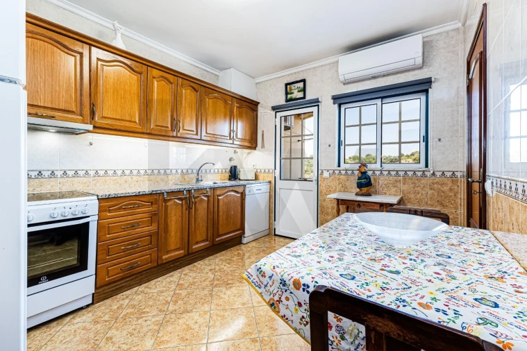 Apartamento T3 para Venda em Alcantarilha e Pêra Foto 10
