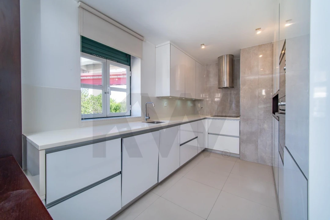 Apartamento T4 para Venda em Alcantara Foto 11