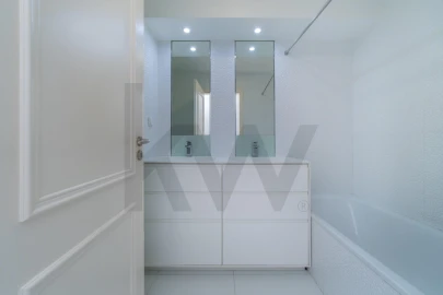 Apartamento T4 para Venda em Alcantara