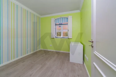 Apartamento T4 para Venda em Alcantara