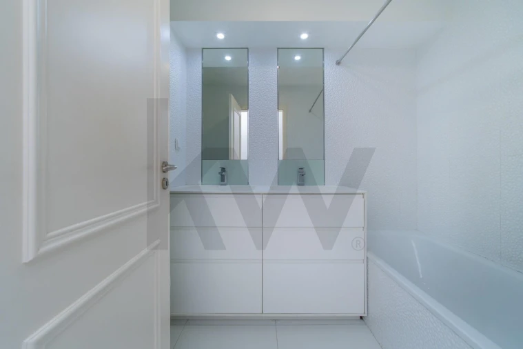 Apartamento T4 para Venda em Alcantara Foto 16