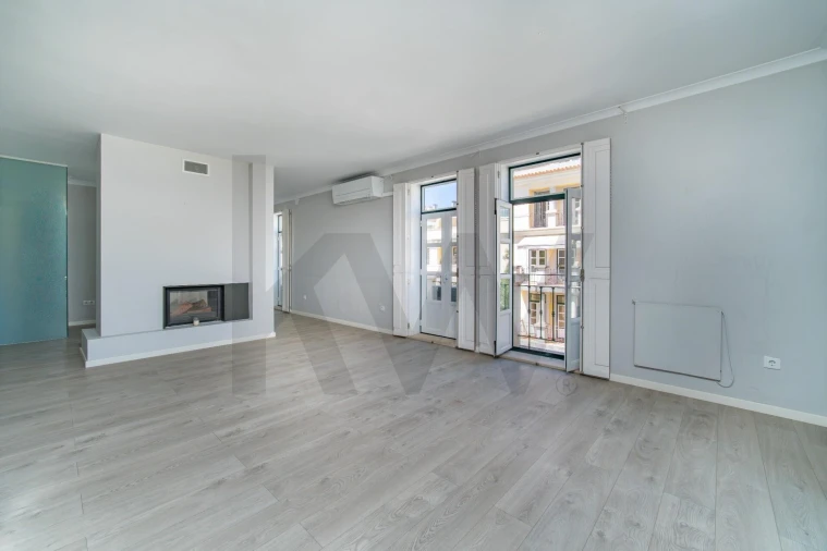 Apartamento T4 para Venda em Alcantara Foto 5