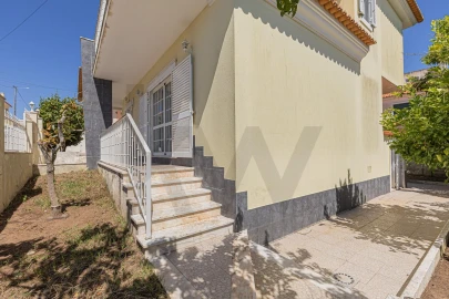 Moradia T5 para Venda em Odivelas