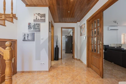 Moradia T5 para Venda em Odivelas