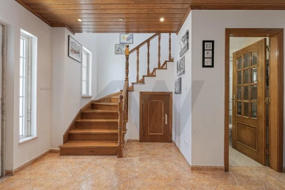 Moradia T5 para Venda em Odivelas