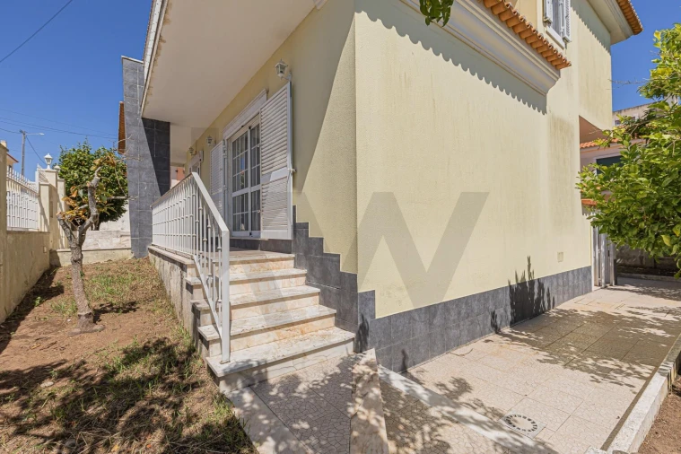 Moradia T5 para Venda em Odivelas Foto 27