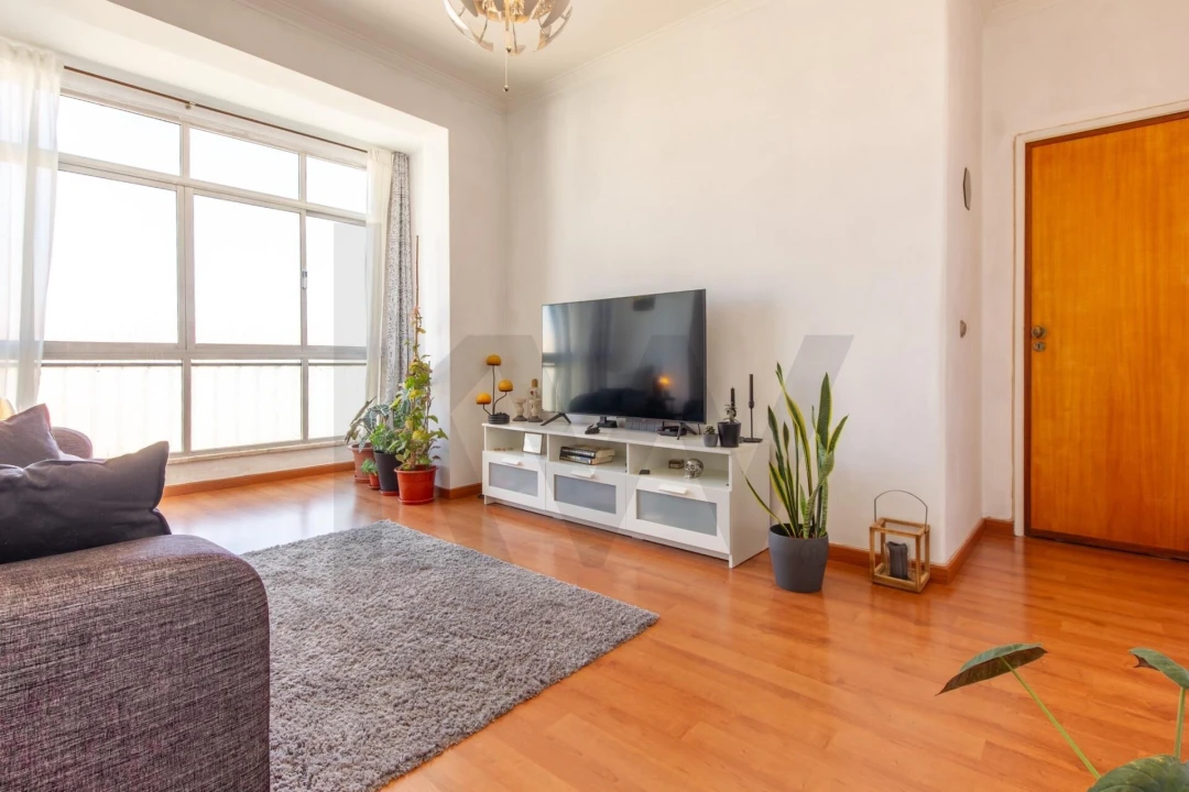 Apartamento T2 para Venda em Alfragide Foto 3