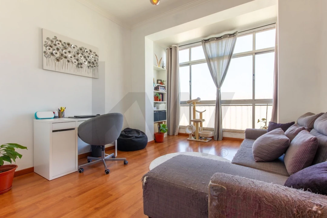 Apartamento T2 para Venda em Alfragide Foto 8