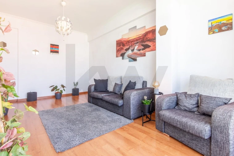 Apartamento T2 para Venda em Alfragide Foto 4