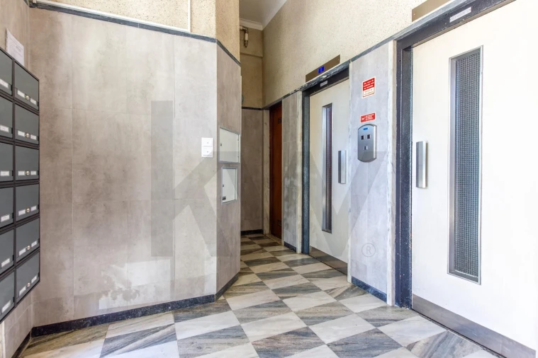 Apartamento T2 para Venda em Alfragide Foto 20