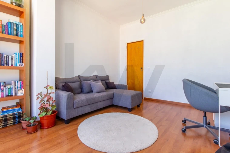 Apartamento T2 para Venda em Alfragide Foto 5