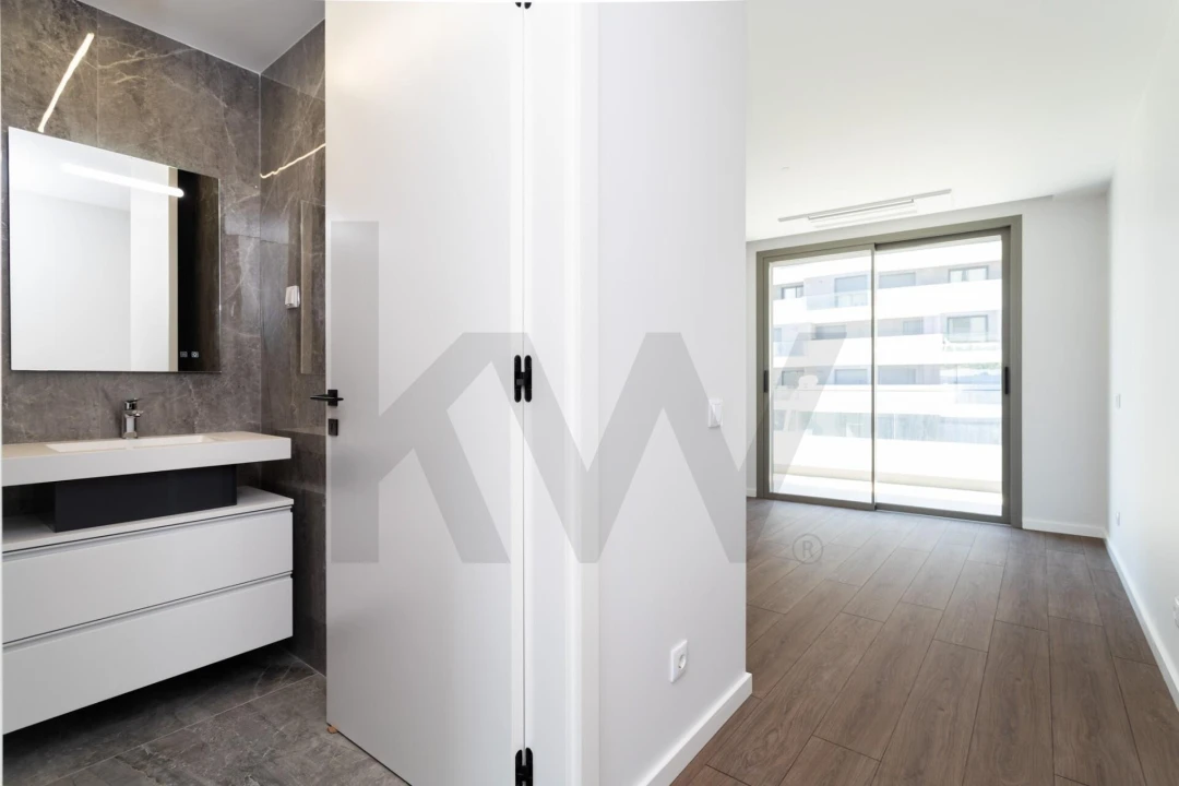 Apartamento T3 para Venda em Carnaxide e Queijas Foto 13