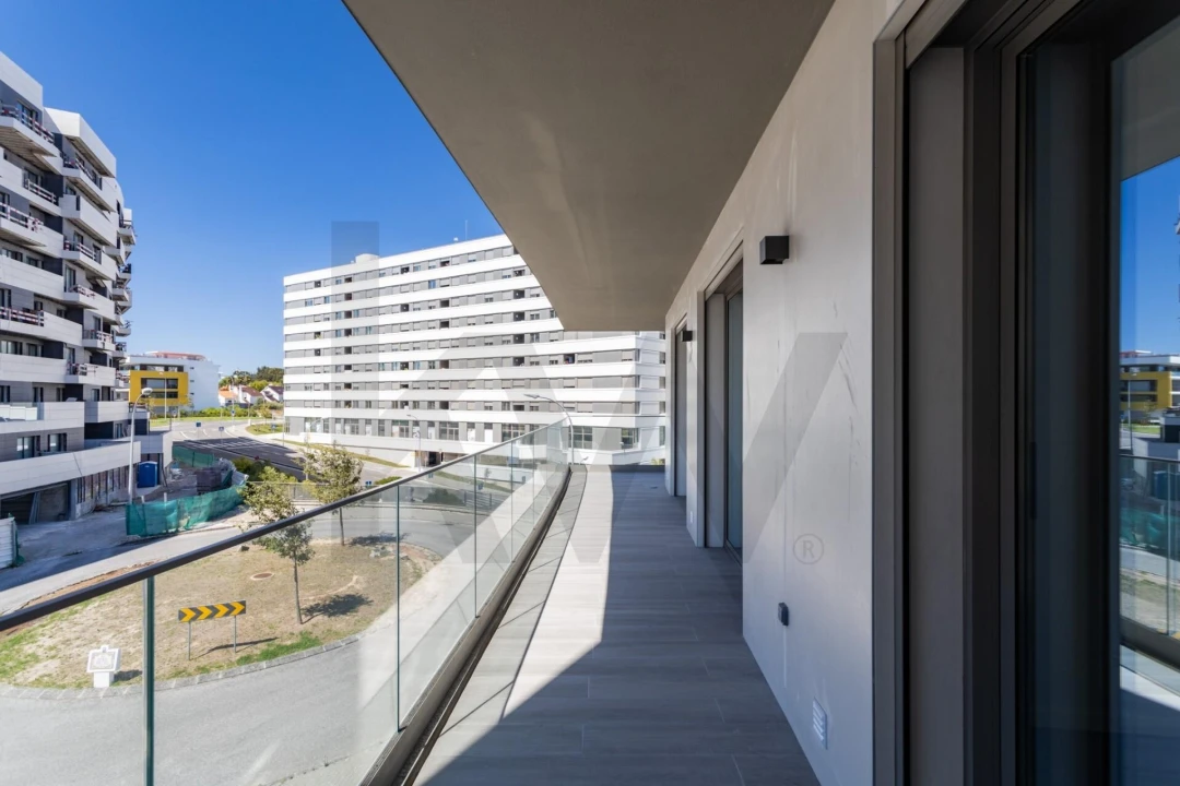 Apartamento T3 para Venda em Carnaxide e Queijas Foto 20