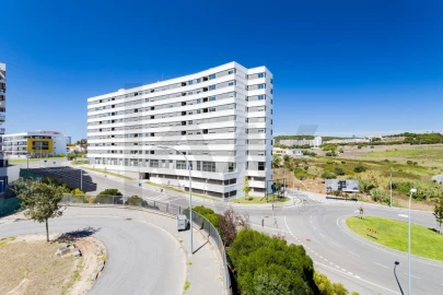Apartamento T3 para Venda em Carnaxide e Queijas