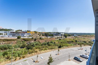 Apartamento T3 para Venda em Carnaxide e Queijas