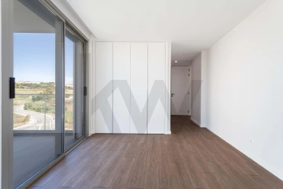 Apartamento T3 para Venda em Carnaxide e Queijas