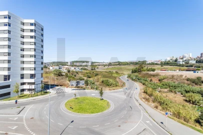 Apartamento T3 para Venda em Carnaxide e Queijas