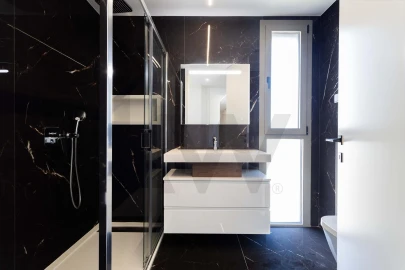 Apartamento T3 para Venda em Carnaxide e Queijas