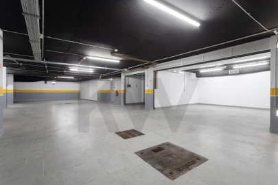 Apartamento T3 para Venda em Carnaxide e Queijas