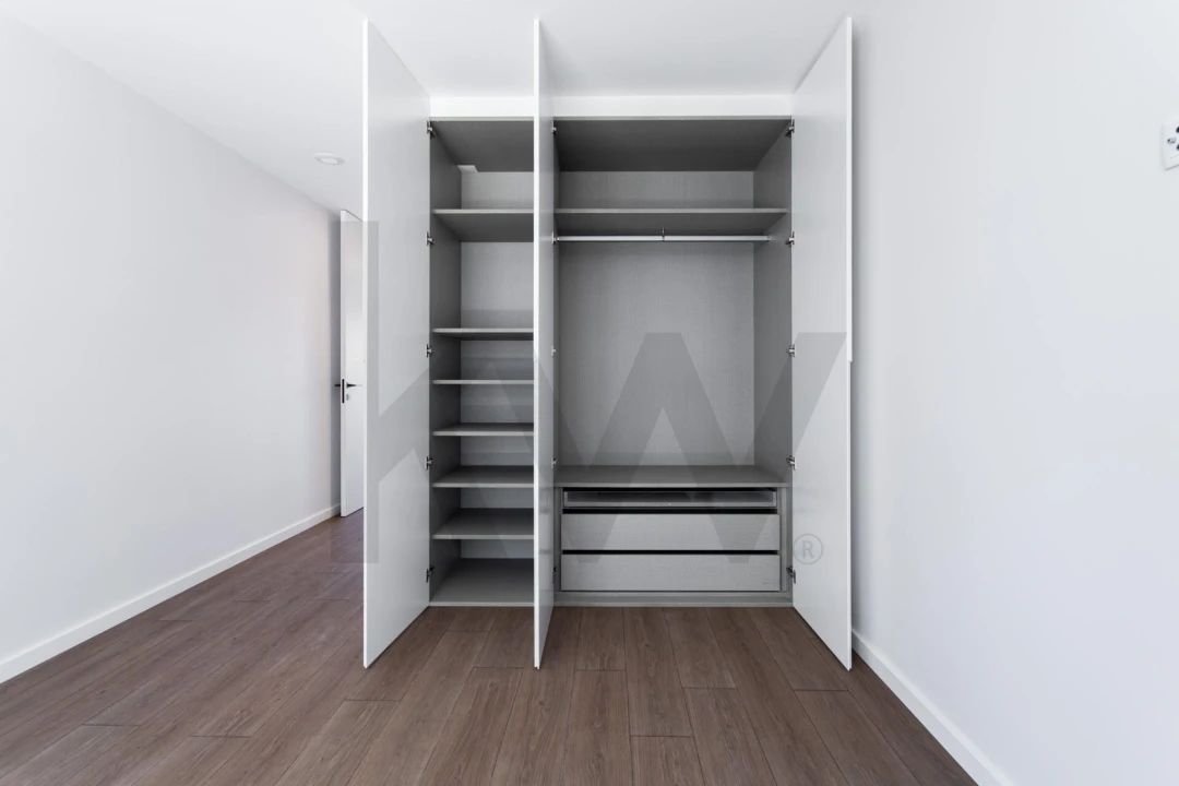 Apartamento T3 para Venda em Carnaxide e Queijas Foto 26