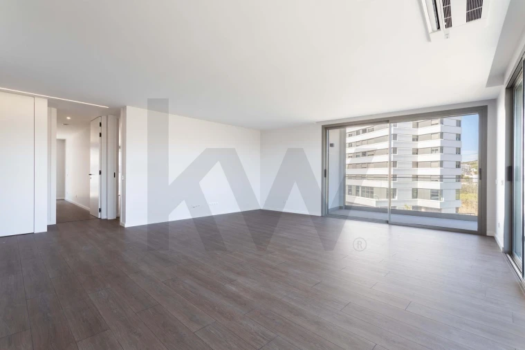Apartamento T3 para Venda em Carnaxide e Queijas Foto 34