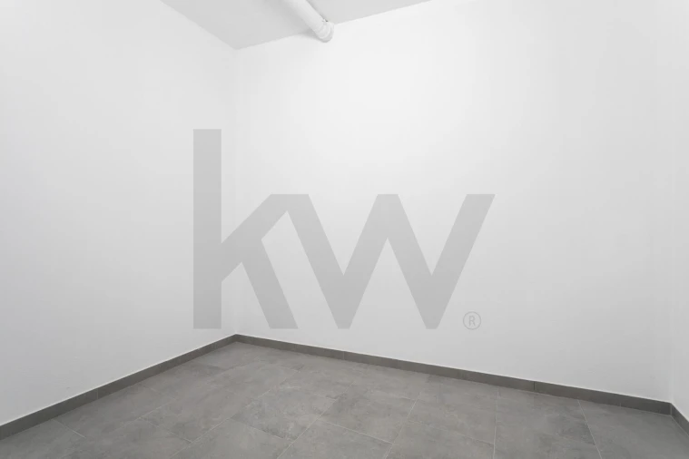 Apartamento T3 para Venda em Carnaxide e Queijas Foto 57