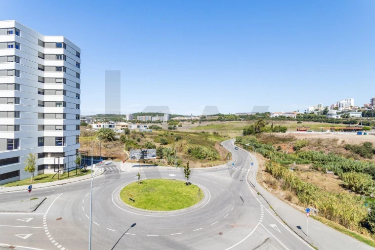 Apartamento T3 para Venda em Carnaxide e Queijas Foto 50
