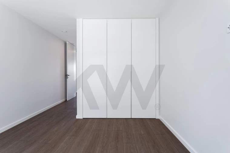 Apartamento T3 para Venda em Carnaxide e Queijas Foto 25