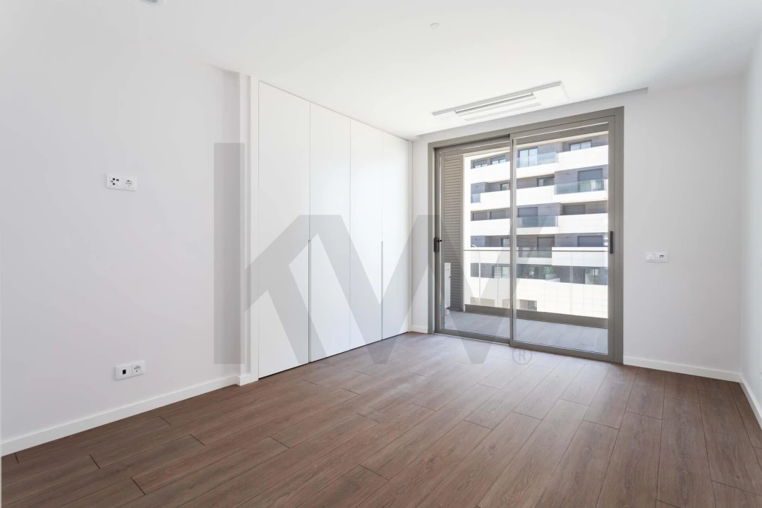 Apartamento T3 para Venda em Carnaxide e Queijas Foto 5