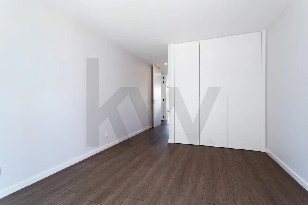 Apartamento T3 para Venda em Carnaxide e Queijas Foto 17