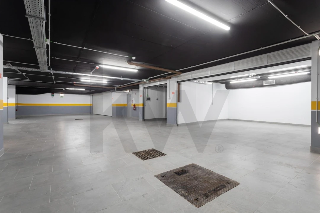 Apartamento T3 para Venda em Carnaxide e Queijas Foto 55
