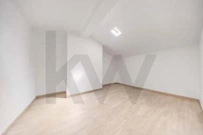 Apartamento T3 para Venda em Benavente