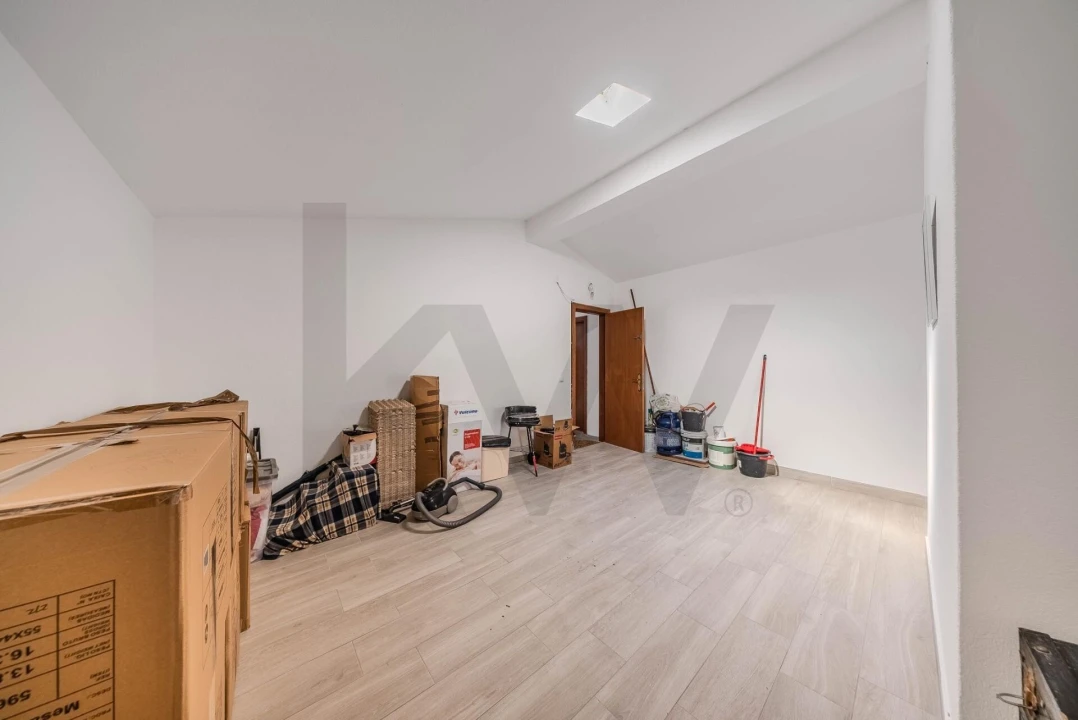 Apartamento T3 para Venda em Benavente Foto 24