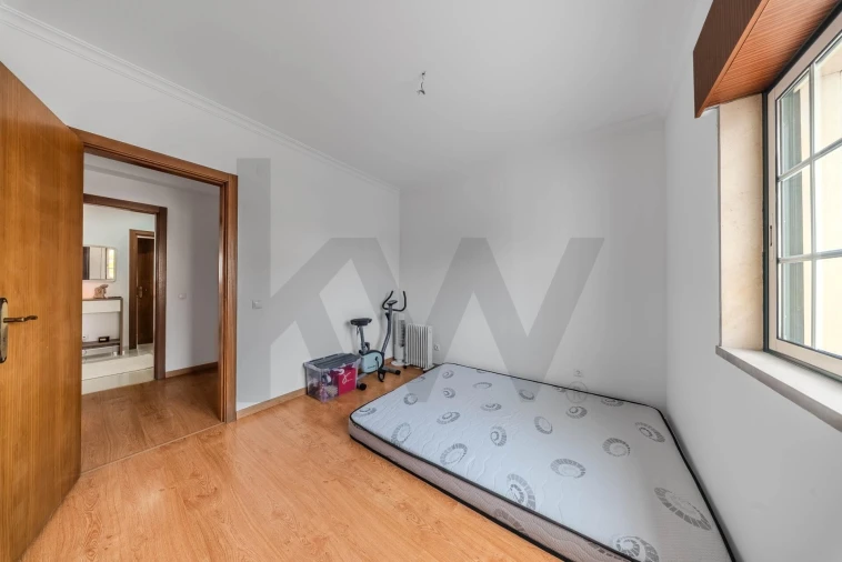 Apartamento T3 para Venda em Benavente Foto 13