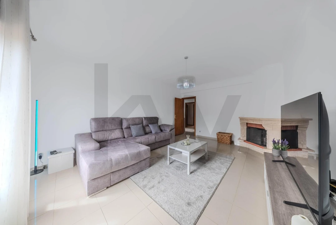Apartamento T3 para Venda em Benavente Foto 1