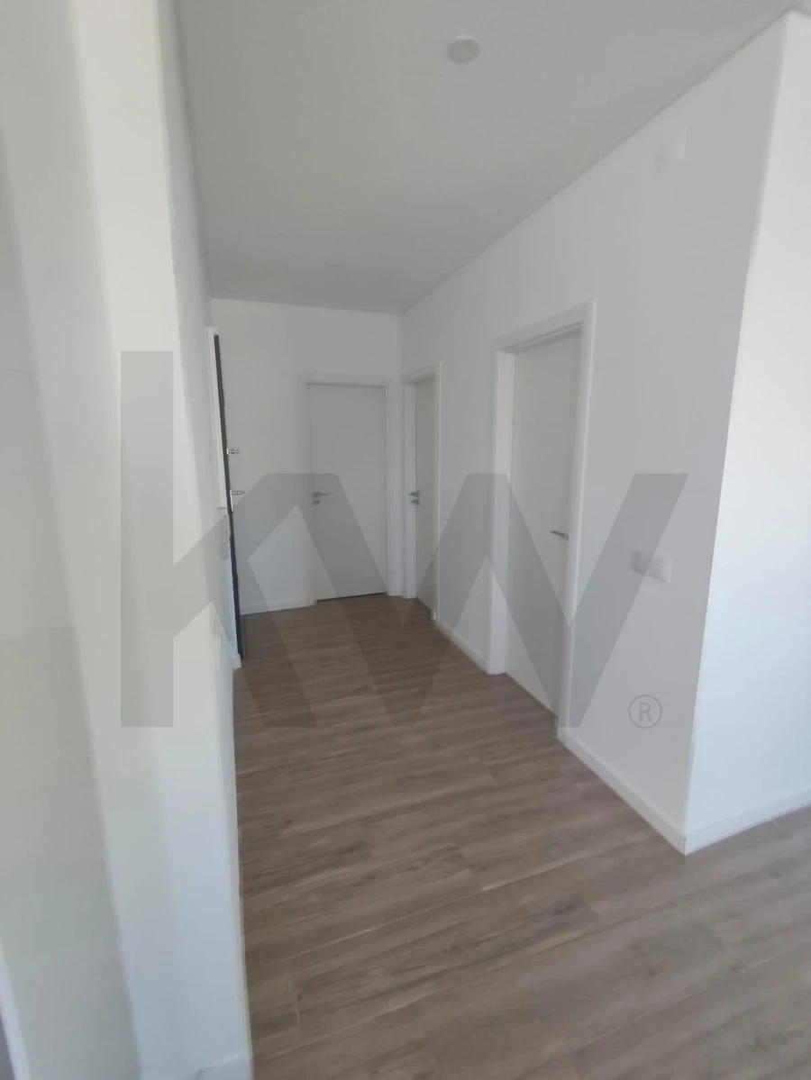 Apartamento T2 para Venda em Amora Foto 3
