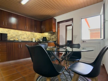 Moradia T2 para Venda em Fajã de Baixo