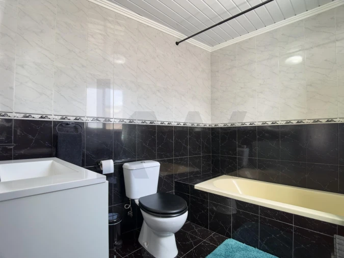 Moradia T2 para Venda em Fajã de Baixo Foto 15