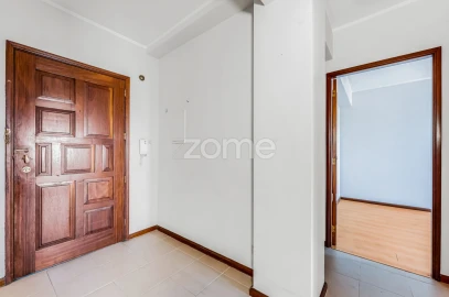 Apartamento T1 para Venda em Mafamude e Vilar do Paraíso