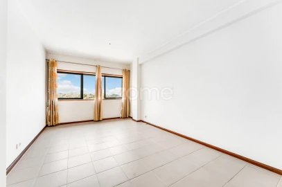 Apartamento T1 para Venda em Mafamude e Vilar do Paraíso