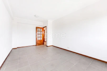 Apartamento T1 para Venda em Mafamude e Vilar do Paraíso