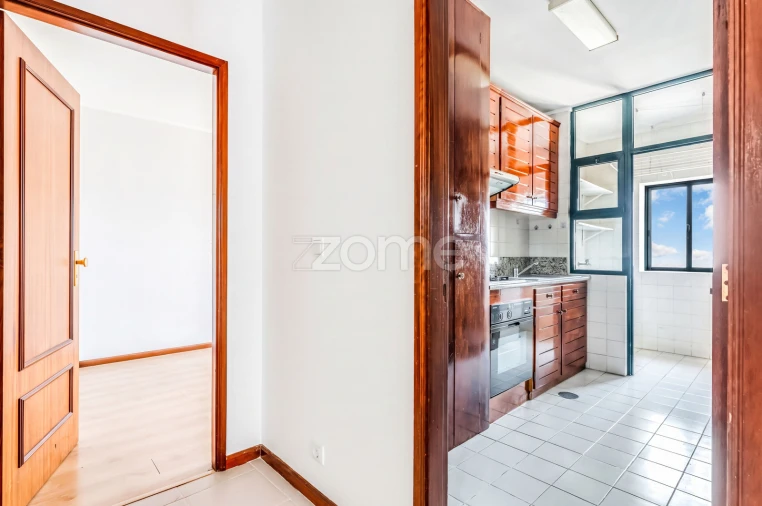 Apartamento T1 para Venda em Mafamude e Vilar do Paraíso Foto 11