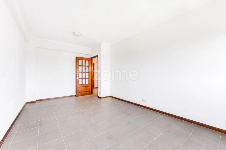 Apartamento T1 para Venda em Mafamude e Vilar do Paraíso Foto 15