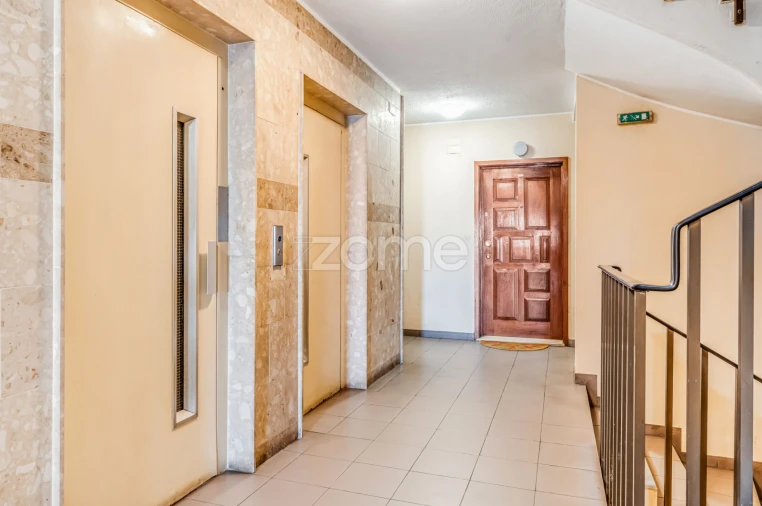 Apartamento T1 para Venda em Mafamude e Vilar do Paraíso Foto 19