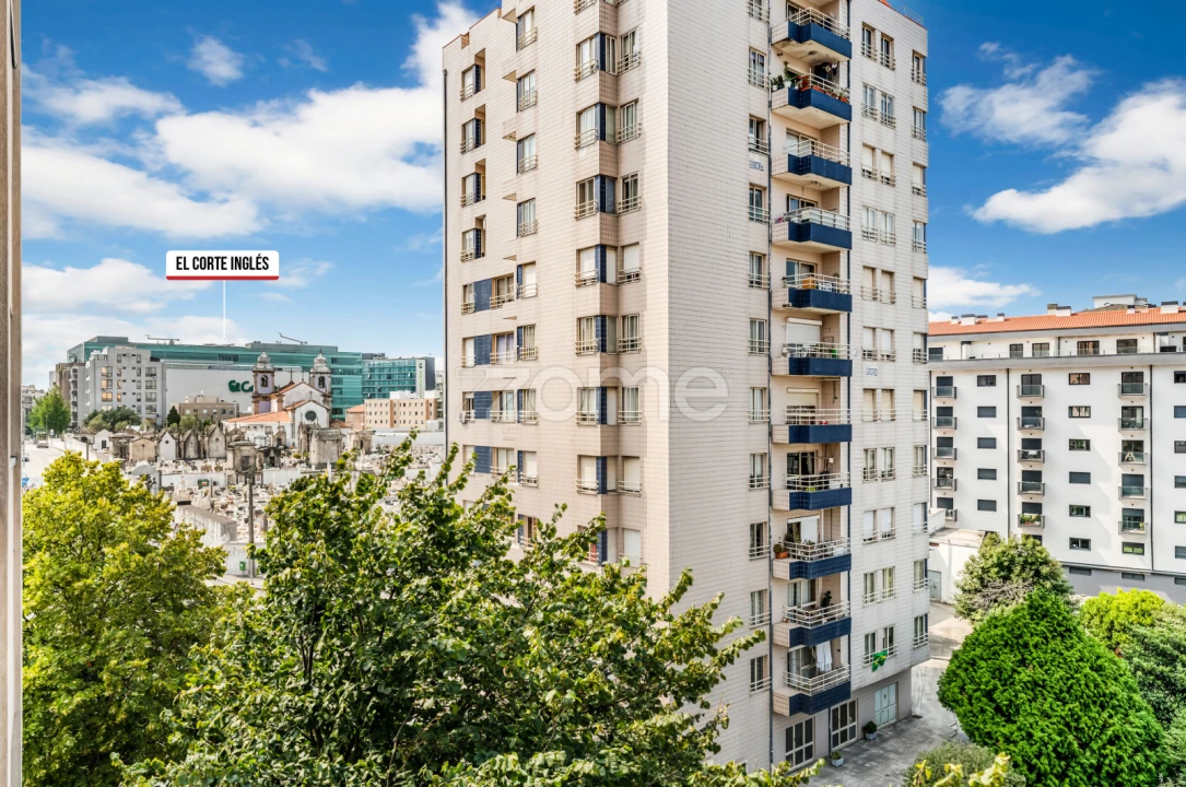 Apartamento T1 para Venda em Mafamude e Vilar do Paraíso Foto 17