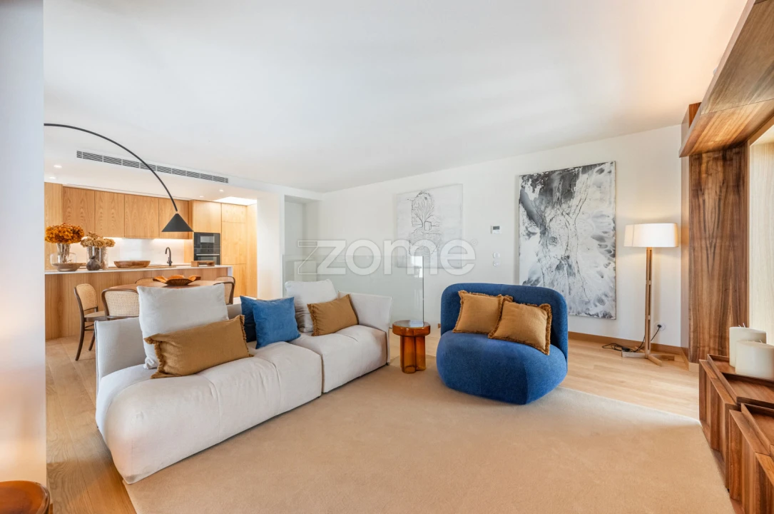 Apartamento T3 para Venda em Cedofeita, Santo Ildefonso, Sé, Miragaia, São Nicolau e Vitória Foto 1